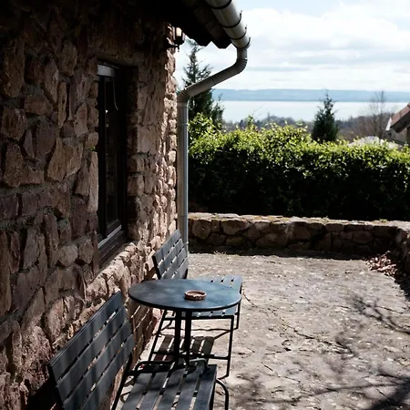 ábrahámhegyi Panorama Hideout