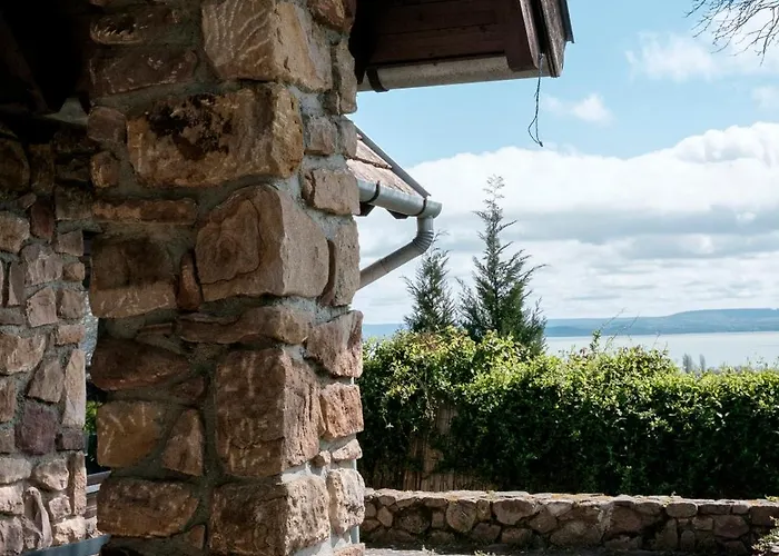 Abrahamhegyi Panorama Hideout * Ábrahámhegy